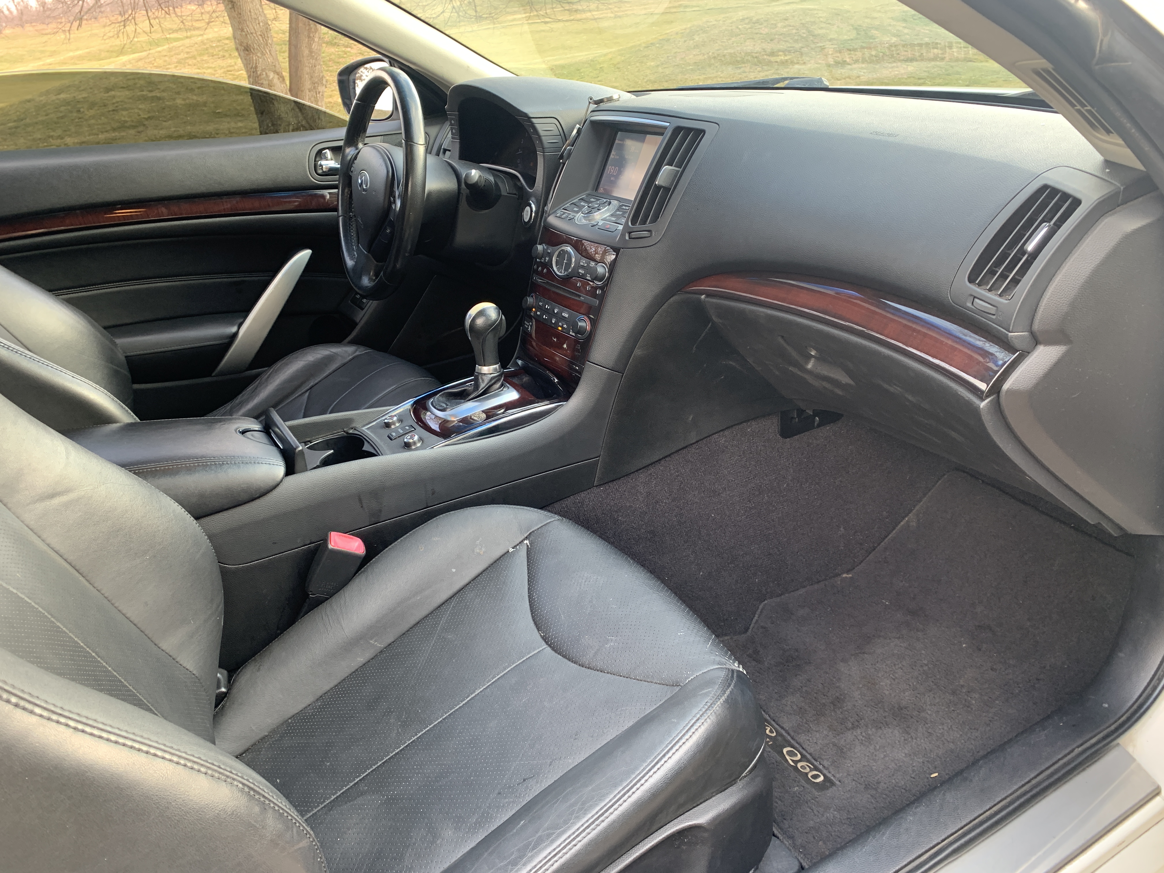 2014 Infiniti Coupe Q60 3.7 AWD 133K 330HP LOADED Excellent Condition SPORT TRIM -  Modern Tech - Serious VQ Power — photo 21